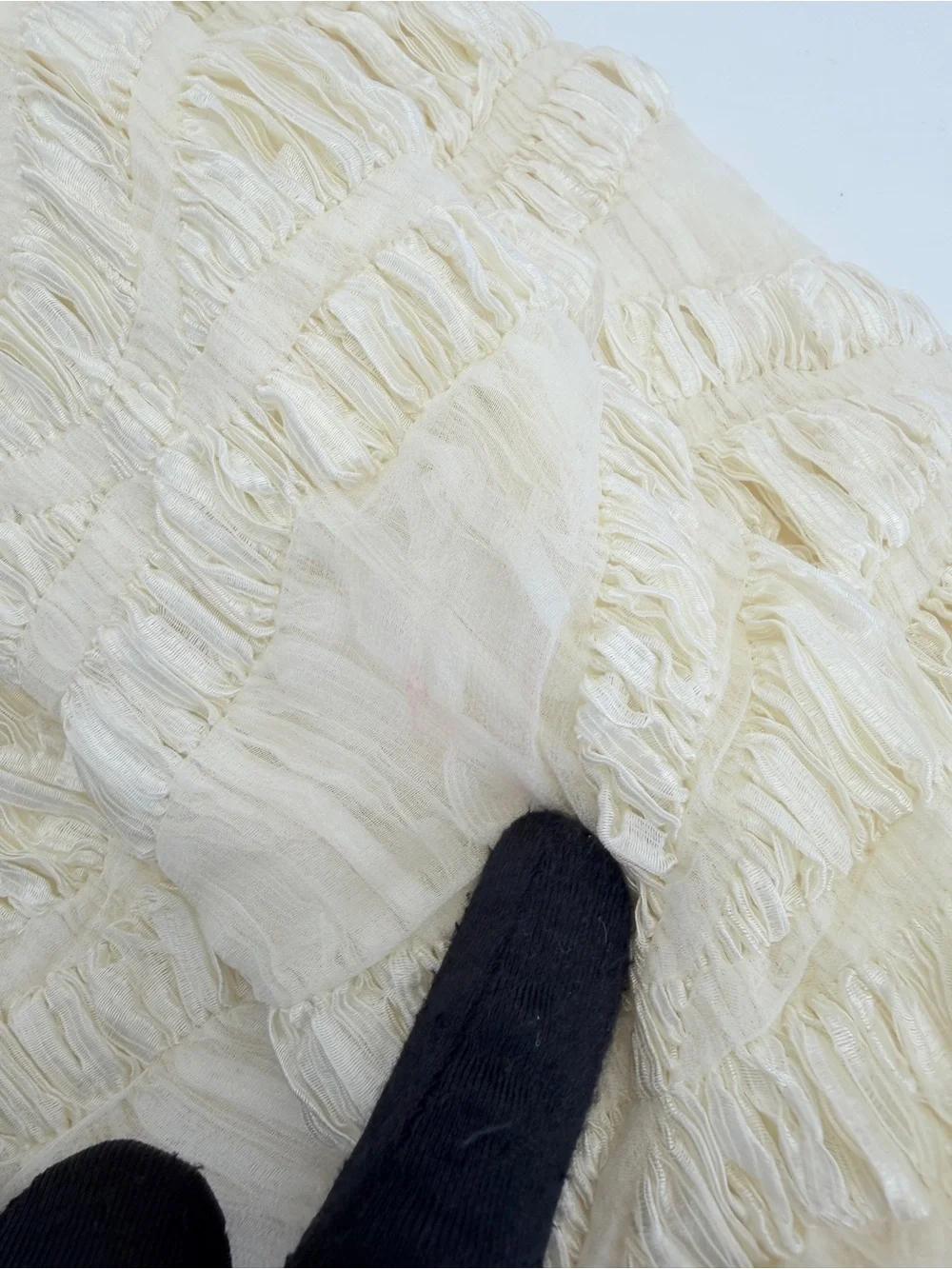 Gucci Silk Shawl Scarf Pleated Ivory